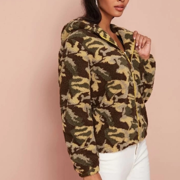 🆕 Camo Teddy Bomber Jacket Hood - Picture 1 of 6